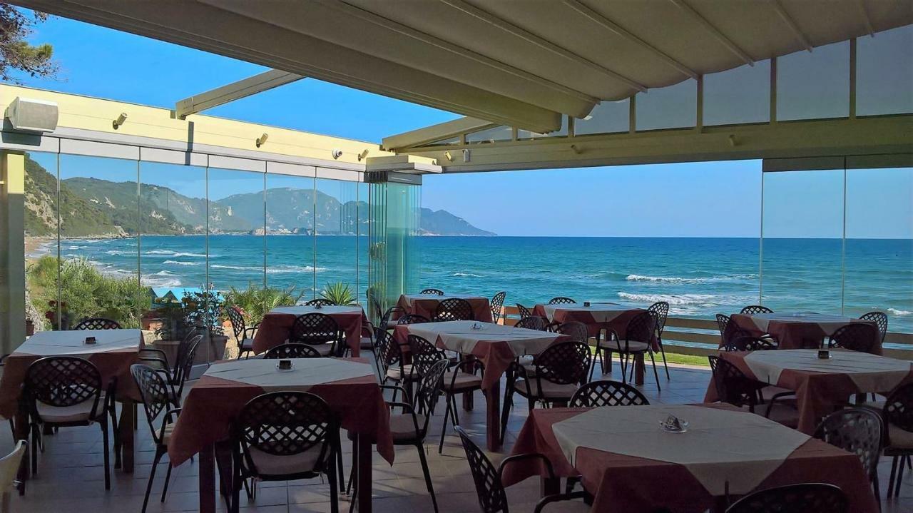 Glyfada Beach Hotel 3*